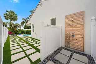 10263 Allamanda Cir, Palm Beach Gardens, FL 33410 - Photo 22