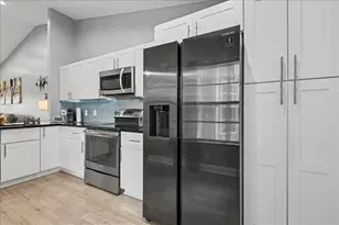 3801 Island Club Cir E, Lake Worth, FL 33462 - Photo 10