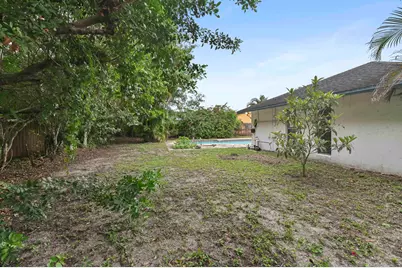 1019 Hickory Trail, Wellington, FL 33414 - Photo 20