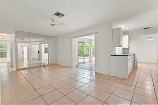 1019 Hickory Trail, Wellington, FL 33414 - Photo 6