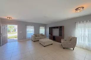 1269 SW Lexington Manor SW, Vero Beach, FL 32962 - Photo 2
