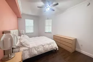533 NE 3rd Ave, Fort Lauderdale, FL 33301 - Photo 8