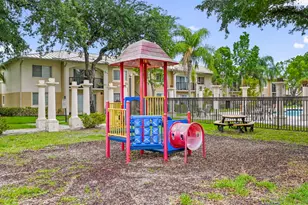 1100 S Crestwood Ct S, Royal Palm Beach, FL 33411 - Photo 32