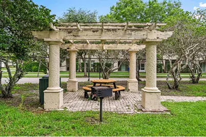 1100 S Crestwood Ct S #1109, Royal Palm Beach, FL 33411 - Photo 32