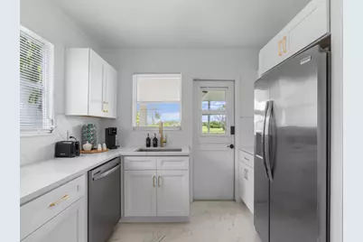 422 N Lakeside Drive, Lake Worth Beach, FL 33460 - Photo 14