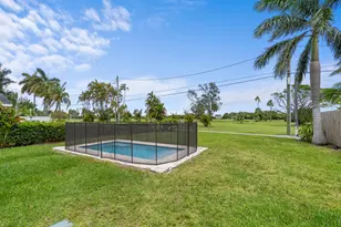 422 N Lakeside Dr, Lake Worth Beach, FL 33460 - Photo 50