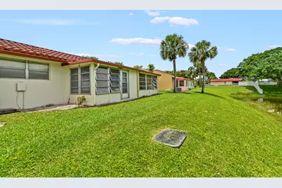109 Lake Barbara Drive, West Palm Beach, FL 33411 - Photo 24
