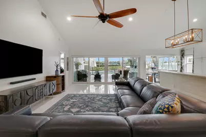 1560 Wilderness Road, West Palm Beach, FL 33409 - Photo 10