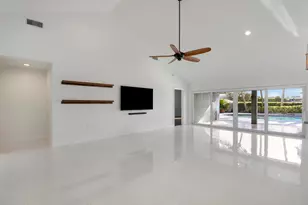 1560 Wilderness Rd, West Palm Beach, FL 33409 - Photo 4