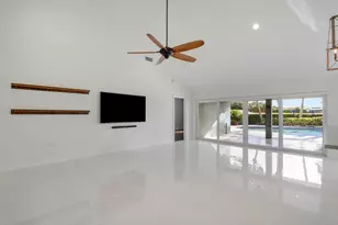 1560 Wilderness Rd, West Palm Beach, FL 33409 - Photo 6