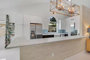 1560 Wilderness Rd, West Palm Beach, FL 33409 - Photo 20