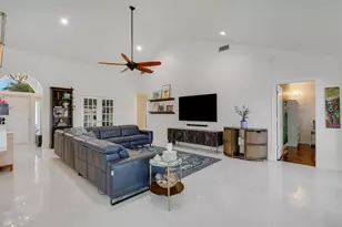 1560 Wilderness Rd, West Palm Beach, FL 33409 - Photo 14