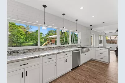 6250 SW 6th Street, Plantation, FL 33317 - Photo 14