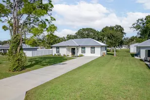 1014 SW 11th St, Okeechobee, FL 34974 - Photo 1