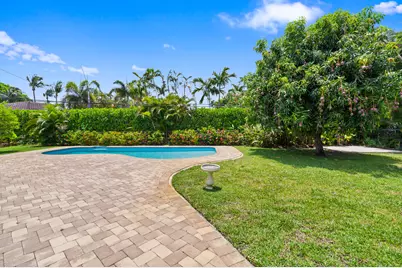 1705 NE 26th Avenue, Fort Lauderdale, FL 33305 - Photo 14