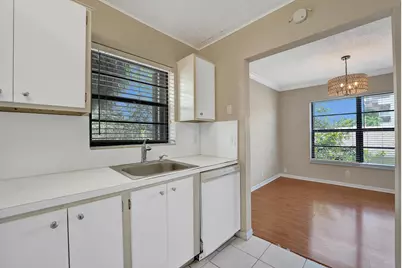 200 Jacaranda Country Club Drive #1b, Plantation, FL 33324 - Photo 18
