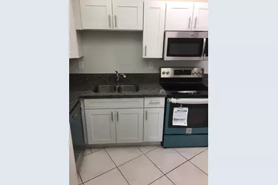 800 Parkview Drive #411, Hallandale Beach, FL 33009 - Photo 12