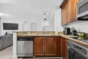 1660 Renaissance Commons Blvd, Boynton Beach, FL 33426 - Photo 14