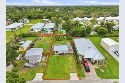 996 SW 34th Terrace, Palm City, FL 34990 - Photo 2