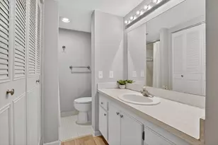 250 NE 20th St, Boca Raton, FL 33431 - Photo 18