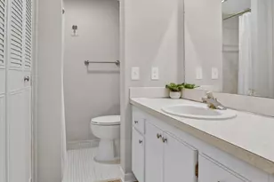 250 NE 20th St, Boca Raton, FL 33431 - Photo 20