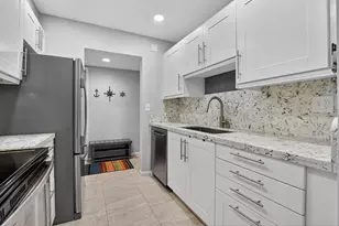 250 NE 20th St, Boca Raton, FL 33431 - Photo 4