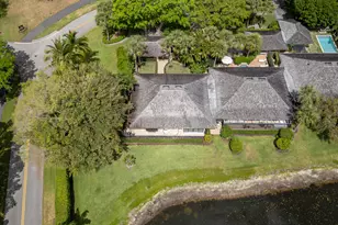 11669 Wimbledon Cir, Wellington, FL 33414 - Photo 32