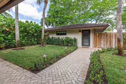 11669 Wimbledon Circle, Wellington, FL 33414 - Photo 6