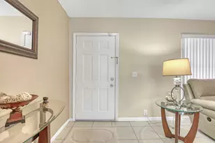 302 SW 8th St, Boynton Beach, FL 33426 - Photo 6