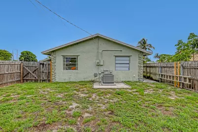 302 SW 8th Street, Boynton Beach, FL 33426 - Photo 28