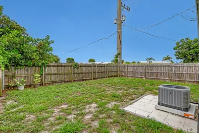 302 SW 8th Street, Boynton Beach, FL 33426 - Photo 26