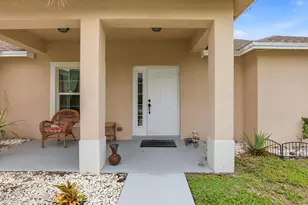 713 NW Biscayne Dr, Port Saint Lucie, FL 34983 - Photo 4