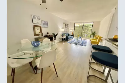 9517 Fontainebleau Boulevard #619-615, Miami, FL 33172 - Photo 2