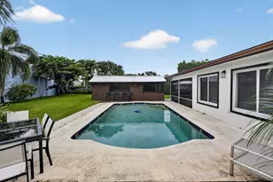 10339 Daphne Ave, Palm Beach Gardens, FL 33410 - Photo 54