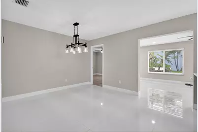 10339 Daphne Avenue, Palm Beach Gardens, FL 33410 - Photo 12