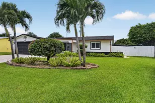 10339 Daphne Ave, Palm Beach Gardens, FL 33410 - Photo 4