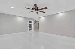 10339 Daphne Ave, Palm Beach Gardens, FL 33410 - Photo 12