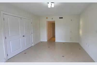 11111 Biscayne Boulevard #4c, Miami, FL 33181 - Photo 4