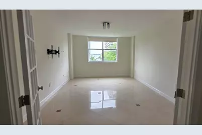 11111 Biscayne Boulevard #Tower 2 - 4C or 427, Miami, FL 33181 - Photo 10