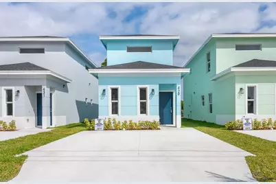 432 NW 13th Avenue, Boynton Beach, FL 33435 - Photo 1