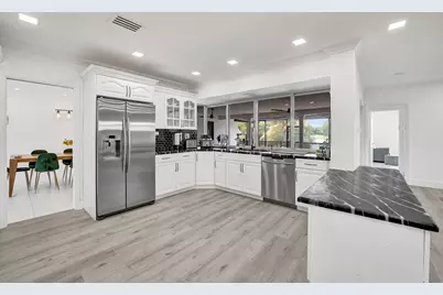 3630 N 55th Avenue, Hollywood, FL 33021 - Photo 12