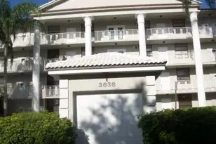 3636 Whitehall Dr, West Palm Beach, FL 33401 - Photo 4