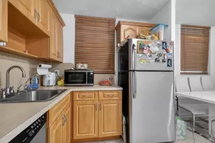 1801 S Treasure Dr, North Bay Village, FL 33141 - Photo 38