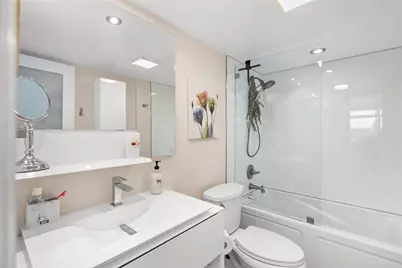 2611 N Riverside Drive #307, Pompano Beach, FL 33062 - Photo 16
