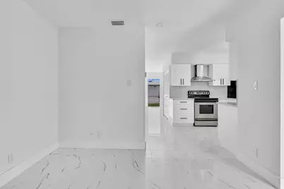 6812 NW 74th Place, Tamarac, FL 33321 - Photo 20