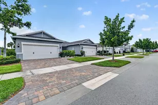 12847 SW Vermillion Cir, Port Saint Lucie, FL 34987 - Photo 2