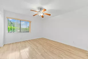 319 Knotty Pine Cir, Greenacres, FL 33463 - Photo 12