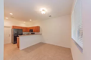2563 SW Stockbridge Sq Square SW, Vero Beach, FL 32962 - Photo 6