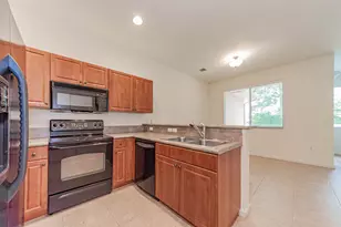 2563 SW Stockbridge Sq Square SW, Vero Beach, FL 32962 - Photo 8