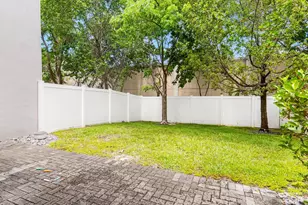 4805 NW 48th Terrace, Tamarac, FL 33319 - Photo 14